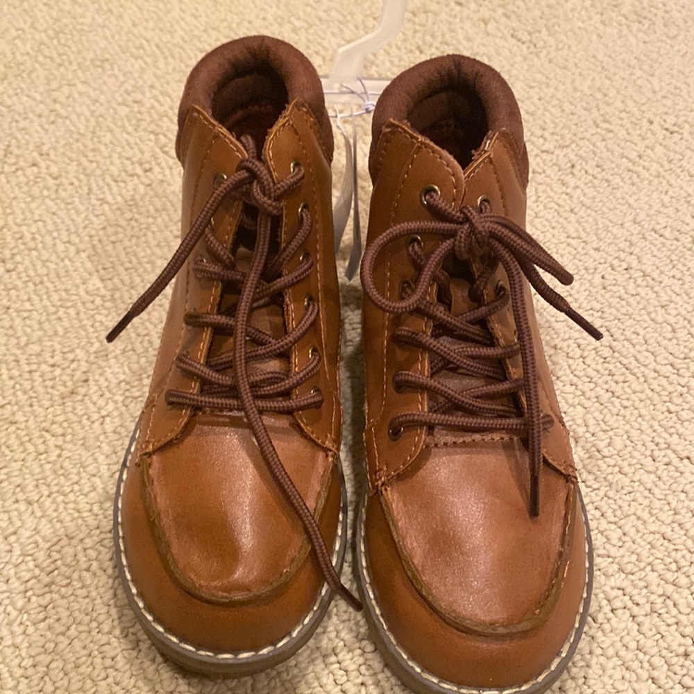 New With Tags Old Navy Boys Leather Lace Up Boots - Ankle - Dress little boys 13